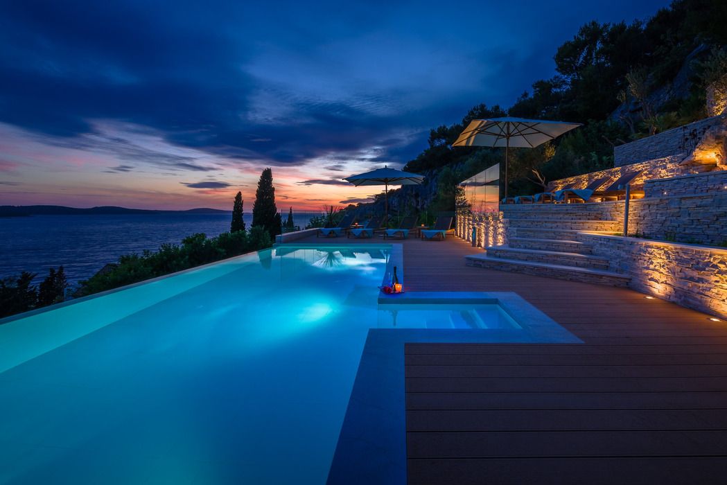 Pool gallery thumbnail 1